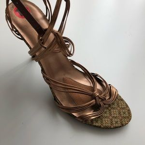 Ann Marino strappy sandals - size 10